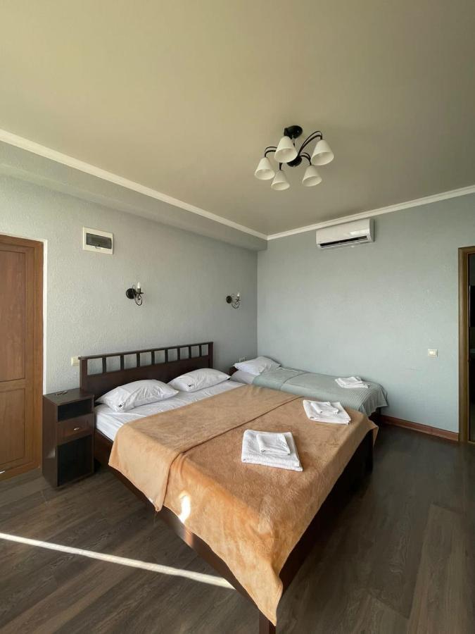 Leon Beach Hotel New Athos エクステリア 写真